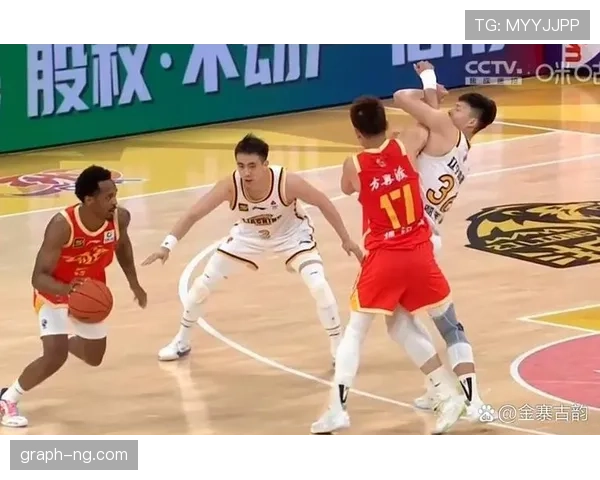 推人犯规是什么意思?篮球规则中如何判定推人犯规 推人犯规是什么意思?篮球规则中如何判定推人犯规
